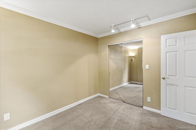 86-22 155th 3L, Howard Beach, NY 11414