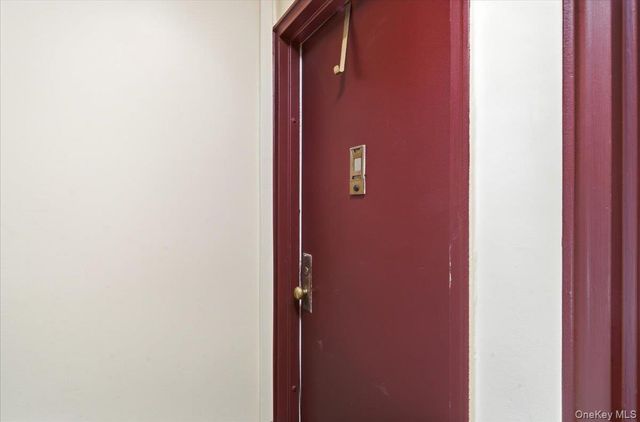 86-22 155th 3L, Howard Beach, NY 11414
