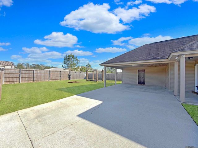 28350 Lake Borgne Dr, Livingston, LA 70754