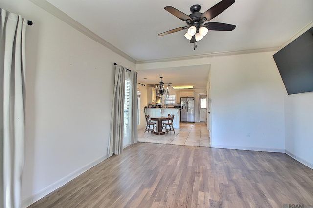 28350 Lake Borgne Dr, Livingston, LA 70754