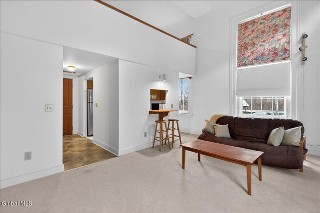 196 Morton Avenue APT 103, Albany, NY 12202