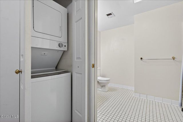 196 Morton Avenue APT 103, Albany, NY 12202