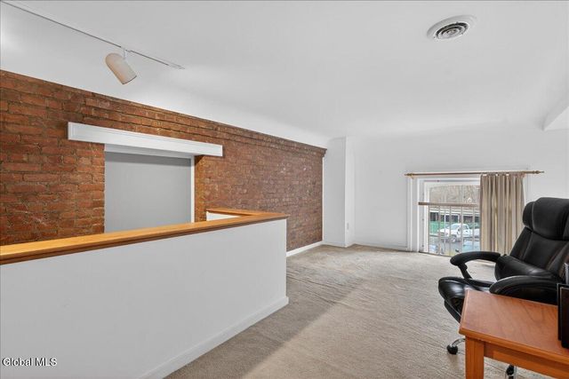 196 Morton Avenue APT 103, Albany, NY 12202