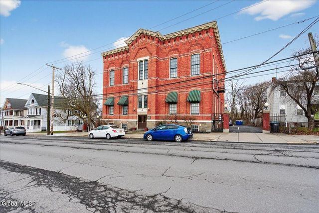 196 Morton Avenue APT 103, Albany, NY 12202