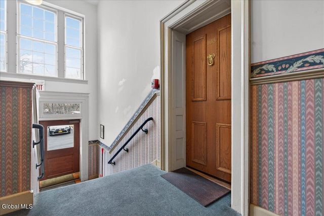 196 Morton Avenue APT 103, Albany, NY 12202
