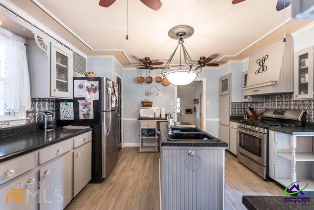123 S Amanda Place, Warner Robins, GA 31088