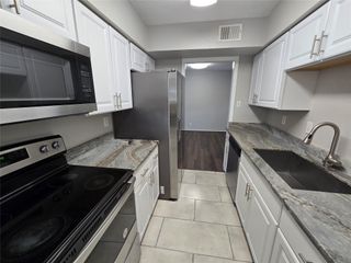 5628 Birchmont Drive D, Houston, TX 77091