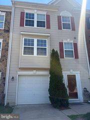 103 S RAPHAEL CT, Martinsburg, WV 25403