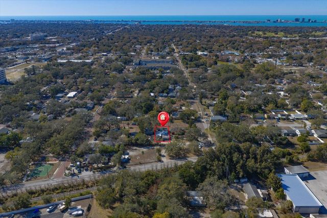 370 3RD STREET NW, Largo, FL 33770