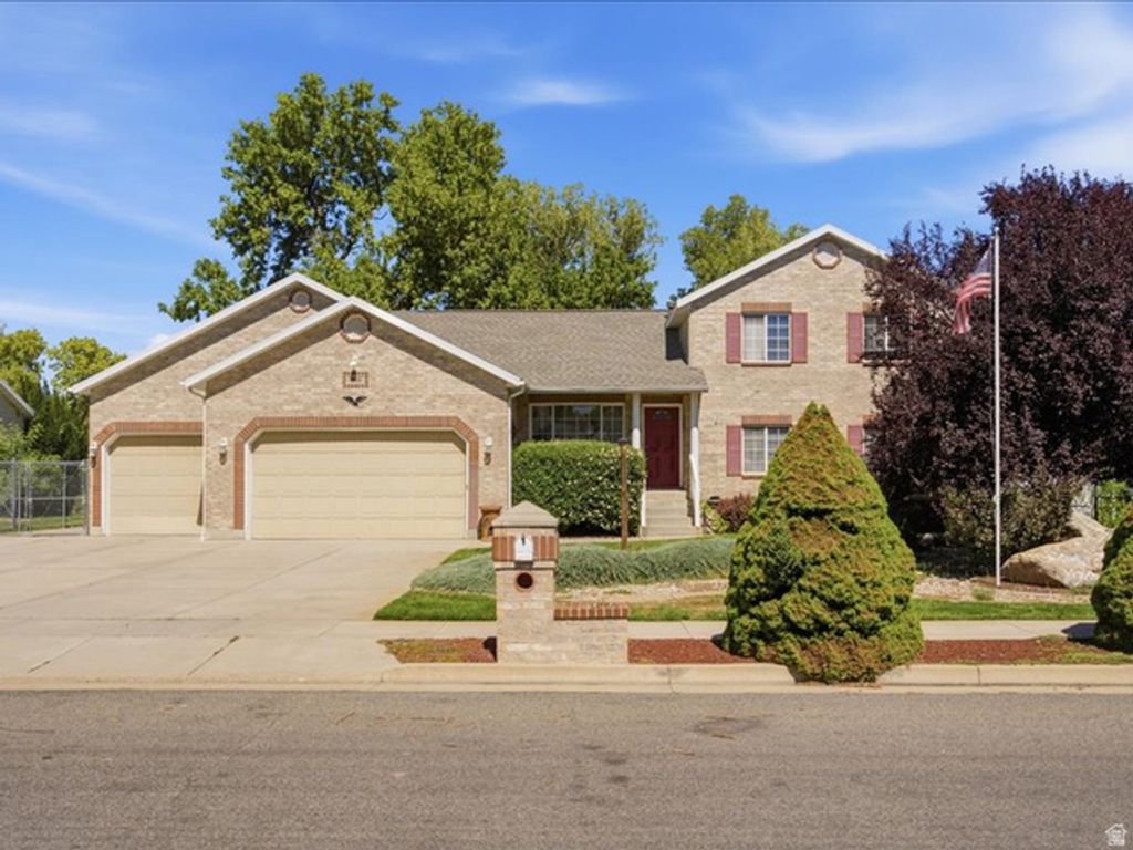 166 HARPER WAY, South Weber, UT 84405 — exterior