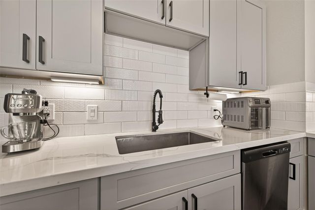 7707 Kivu Lane, Houston, TX 77055