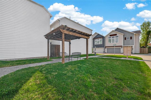 7707 Kivu Lane, Houston, TX 77055