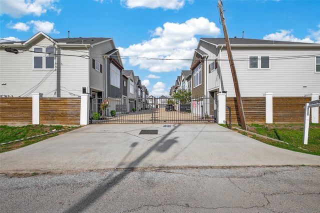 7707 Kivu Lane, Houston, TX 77055