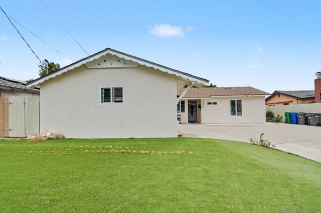 8032 poplin Drive, Santee, CA 92071
