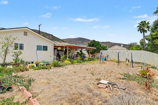 8032 poplin Drive, Santee, CA 92071