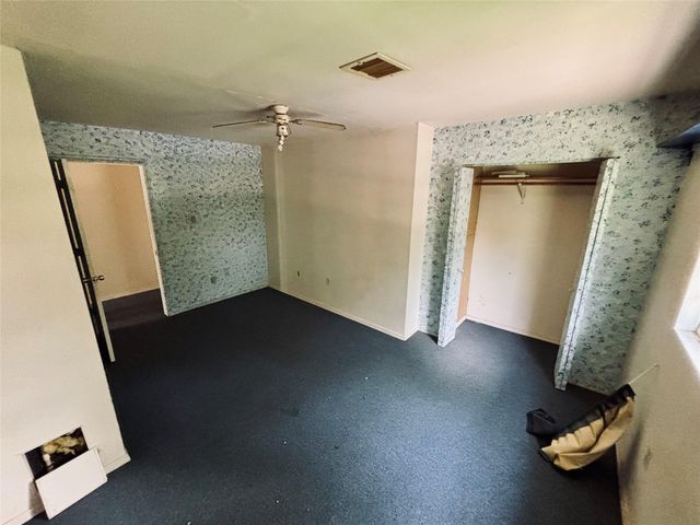 425 County Road 370 Road, Splendora, TX 77372