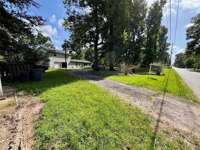 425 County Road 370 Road, Splendora, TX 77372