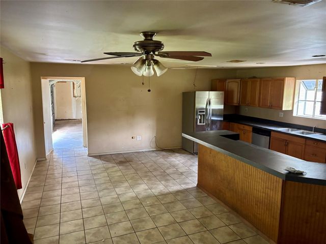 425 County Road 370 Road, Splendora, TX 77372