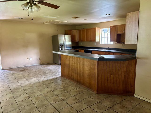 425 County Road 370 Road, Splendora, TX 77372