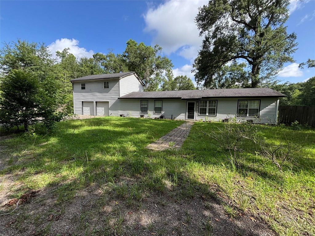 425 County Road 370 Road, Splendora, TX 77372