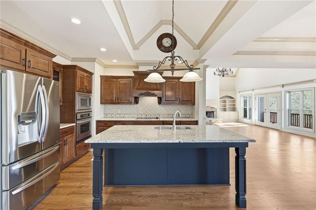 5264 Laurel Circle, Gainesville, GA 30506