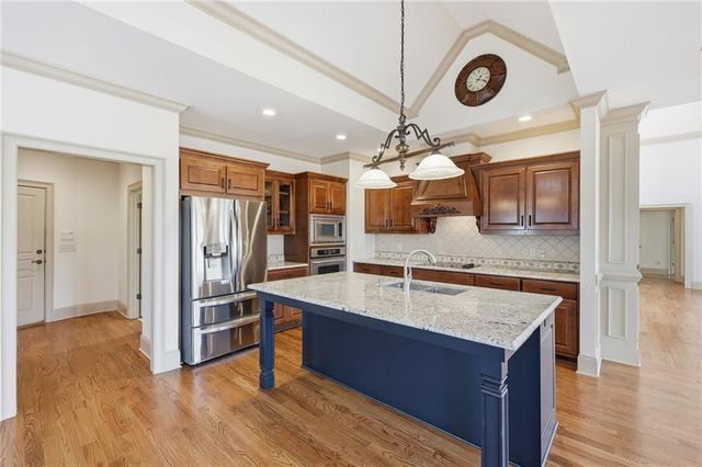 5264 Laurel Circle, Gainesville, GA 30506