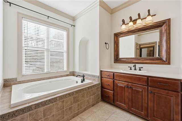 5264 Laurel Circle, Gainesville, GA 30506