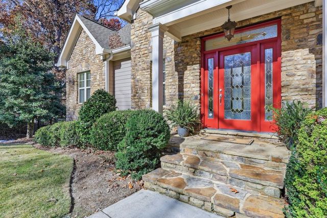 5264 Laurel Circle, Gainesville, GA 30506