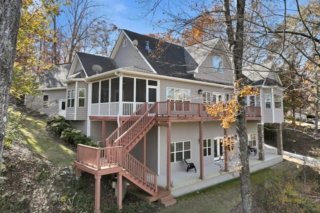 5264 Laurel Circle, Gainesville, GA 30506