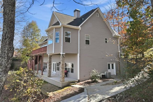 5264 Laurel Circle, Gainesville, GA 30506