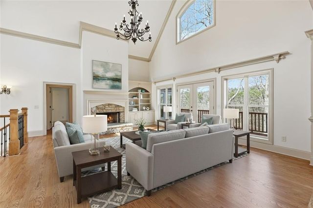 5264 Laurel Circle, Gainesville, GA 30506