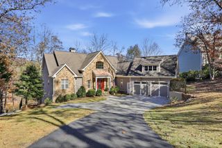 5264 Laurel Circle, Gainesville, GA 30506