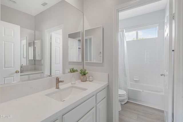1540 Berryessa Avenue, Ventura, CA 93004