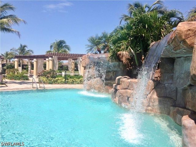 9715 ACQUA CT 145, Naples, FL 34113