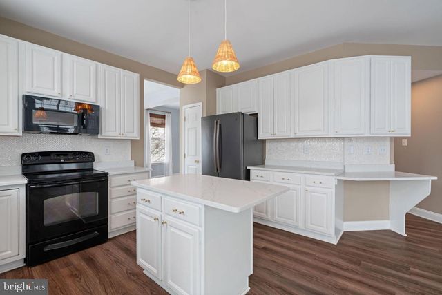 105 BUGLE CT NE, Leesburg, VA 20176