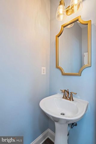 105 BUGLE CT NE, Leesburg, VA 20176