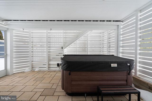 105 BUGLE CT NE, Leesburg, VA 20176