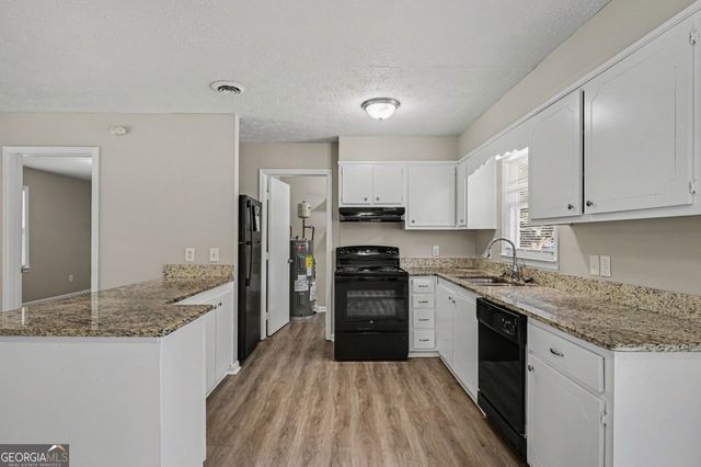 342 Laurel Lane, Stockbridge, GA 30281