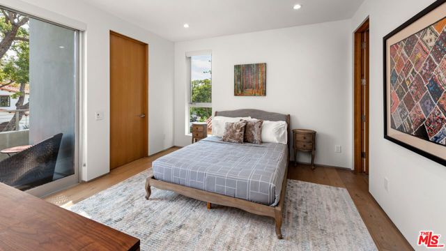 6617 LINDENHURST Avenue, Los Angeles, CA 90048