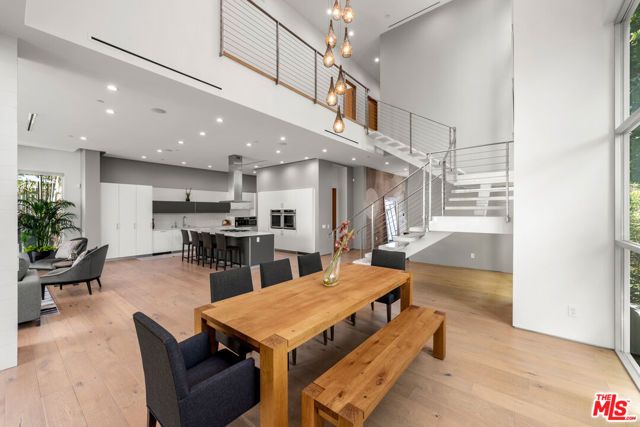 6617 LINDENHURST Avenue, Los Angeles, CA 90048