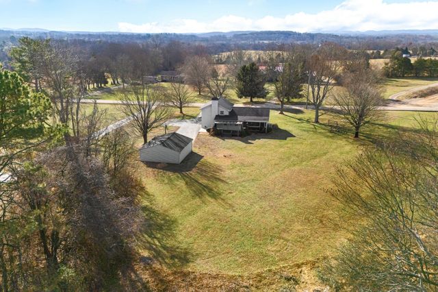 9576 Mullens Rd, Arrington, TN 37014