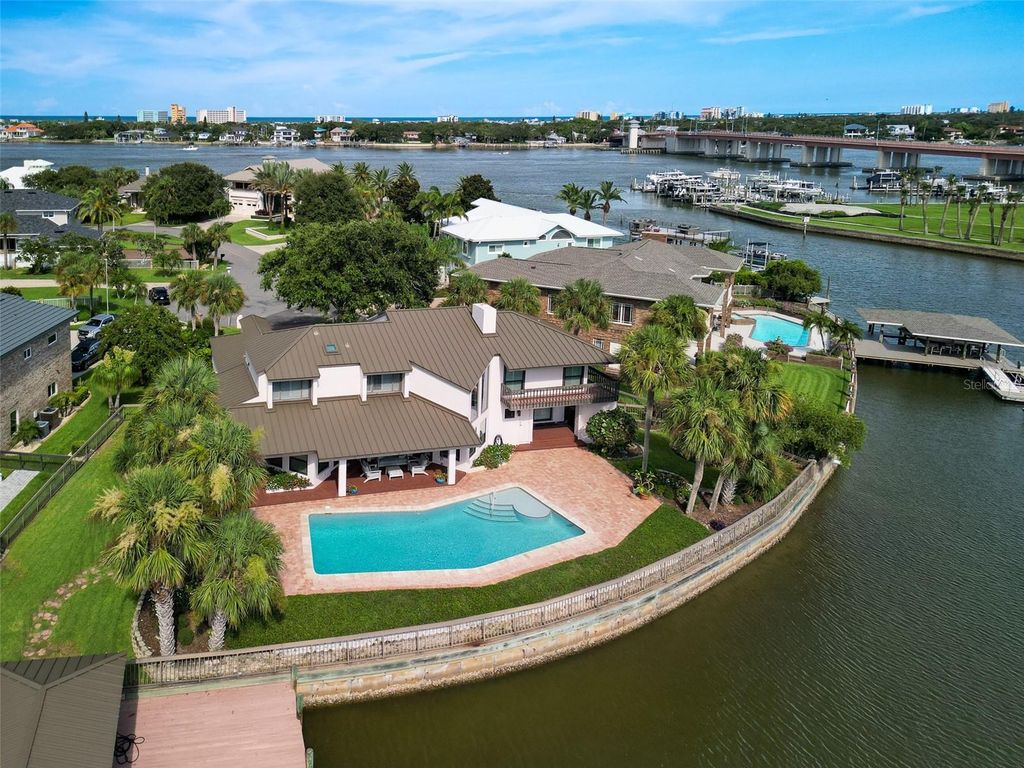 Image 29 of property listing at 448 QUAY ASSISI, New Smyrna Beach, FL 32169