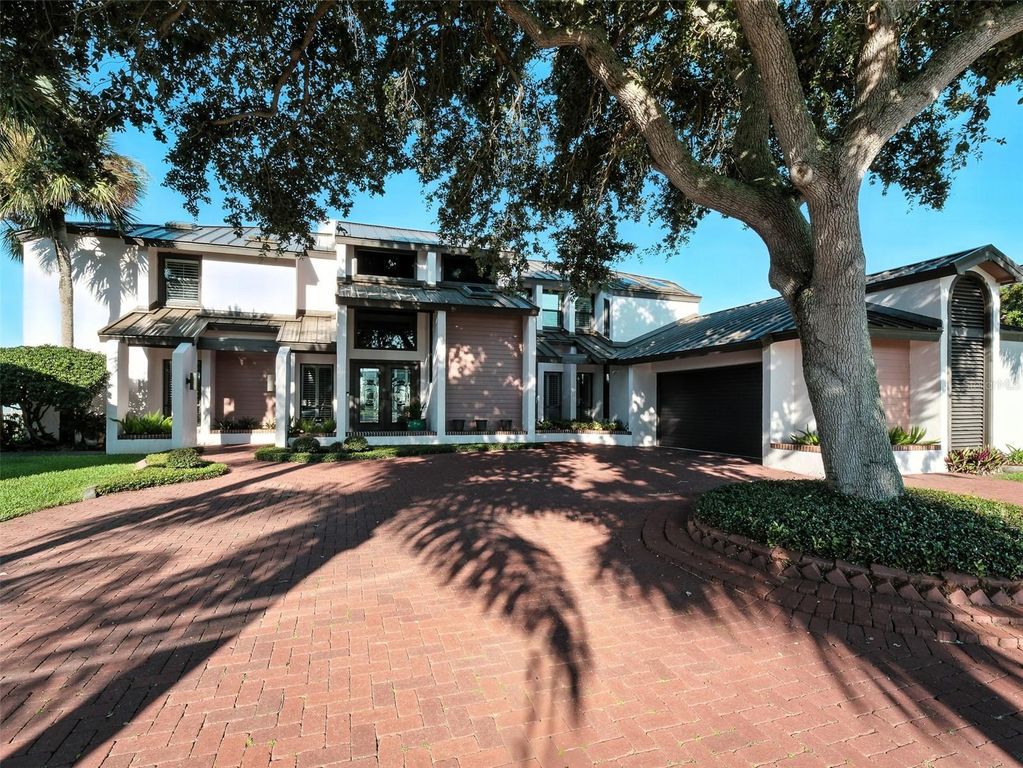 Image 8 of property listing at 448 QUAY ASSISI, New Smyrna Beach, FL 32169