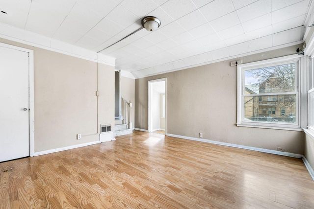 747 S 23rd STREET, Milwaukee, WI 53204