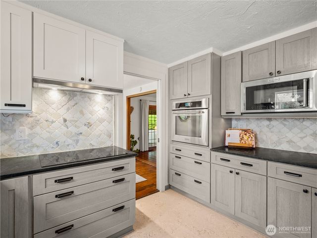 10310 244th Street E, Graham, WA 98338
