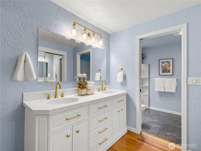 10310 244th Street E, Graham, WA 98338