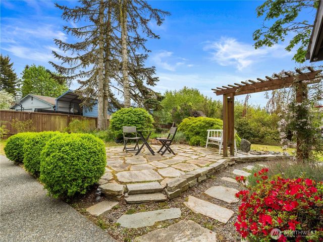 10310 244th Street E, Graham, WA 98338