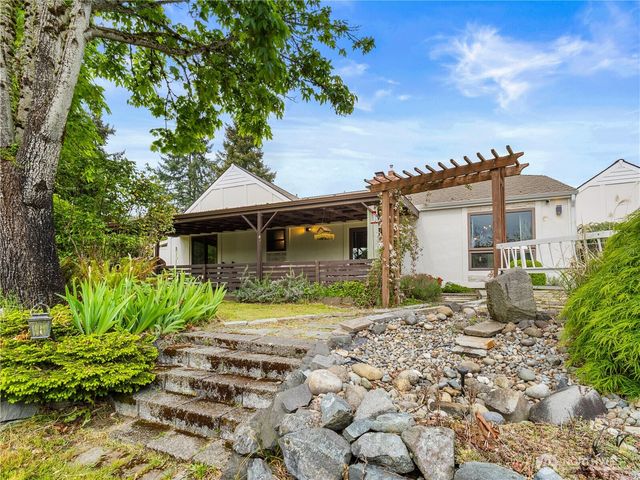 10310 244th Street E, Graham, WA 98338