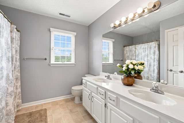 1021 Timberidge Trail, Kingsport, TN 37660