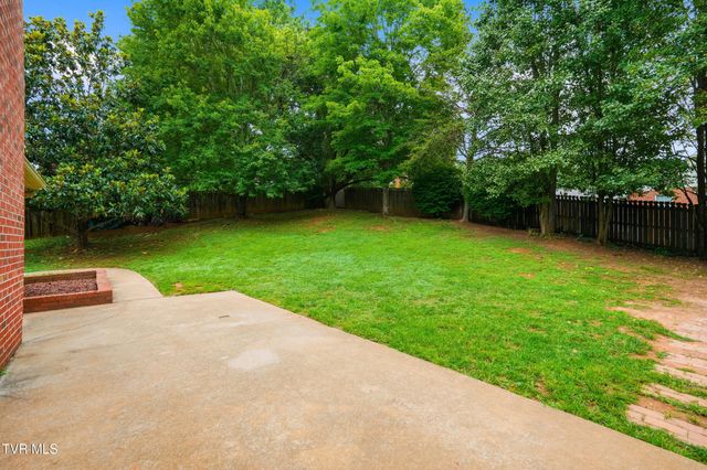 1021 Timberidge Trail, Kingsport, TN 37660